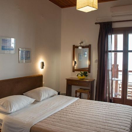 Hotel Cleopatra โคเรฟตอน ภายนอก รูปภาพ