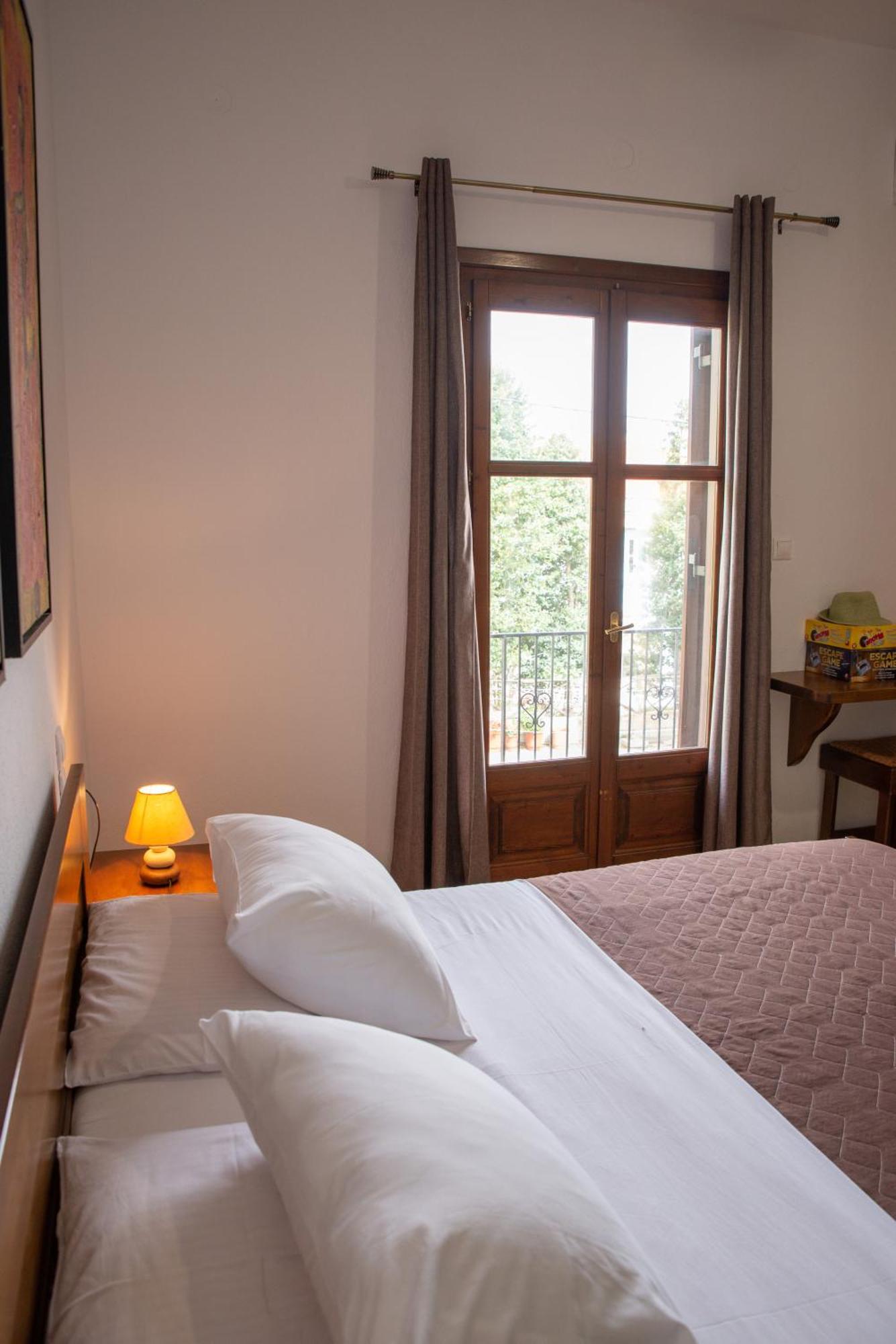 Hotel Cleopatra โคเรฟตอน ภายนอก รูปภาพ
