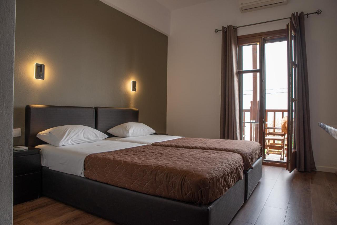 Hotel Cleopatra โคเรฟตอน ภายนอก รูปภาพ