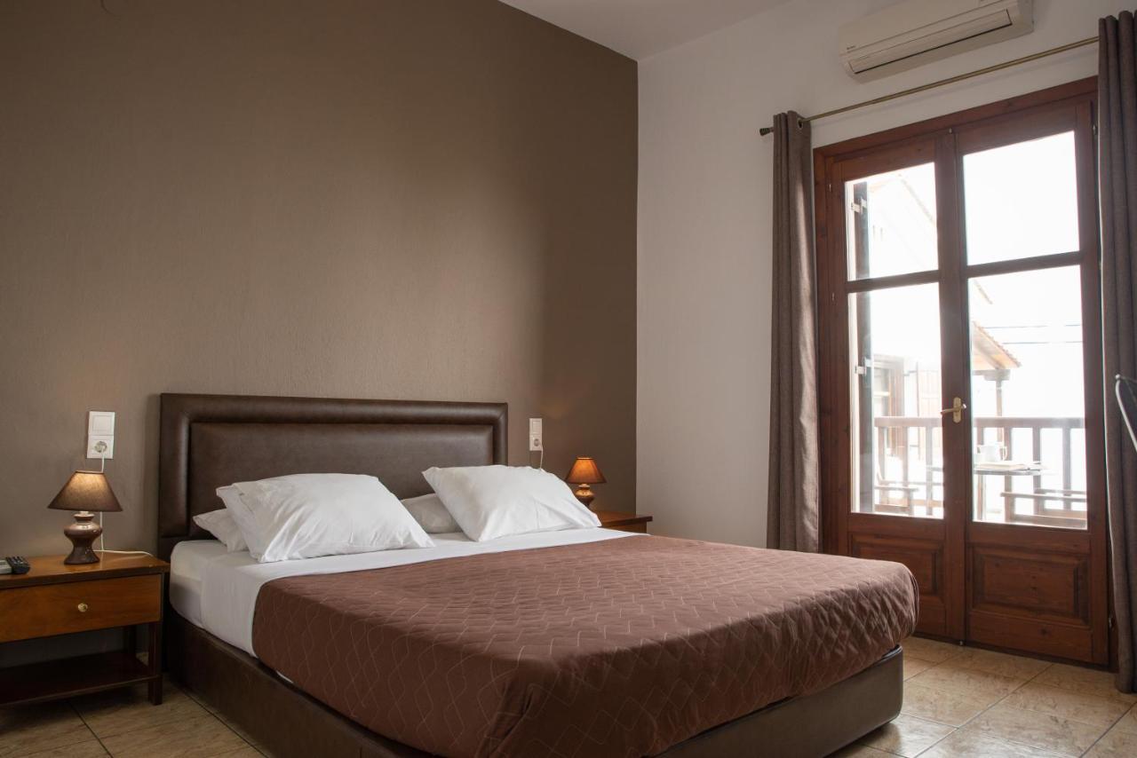 Hotel Cleopatra โคเรฟตอน ภายนอก รูปภาพ