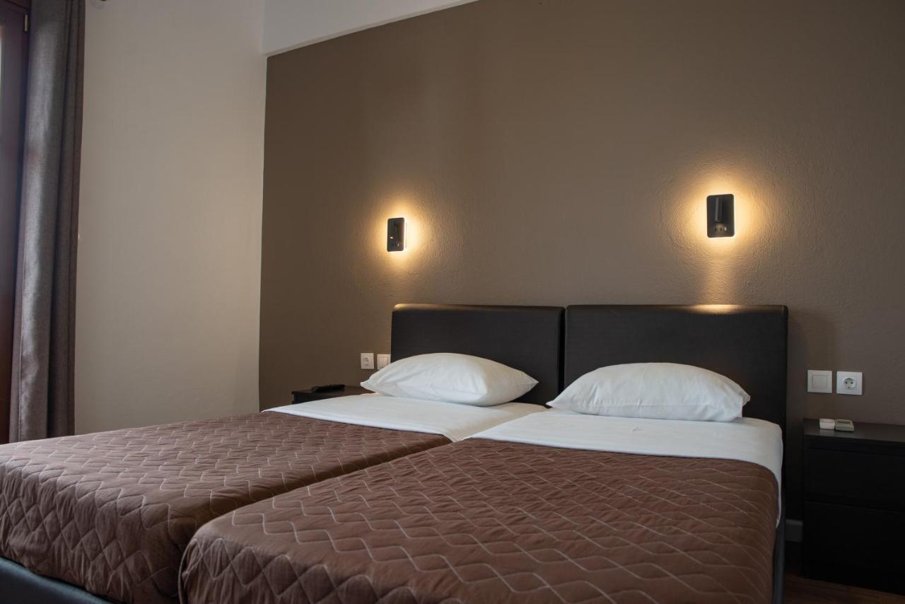 Hotel Cleopatra โคเรฟตอน ภายนอก รูปภาพ